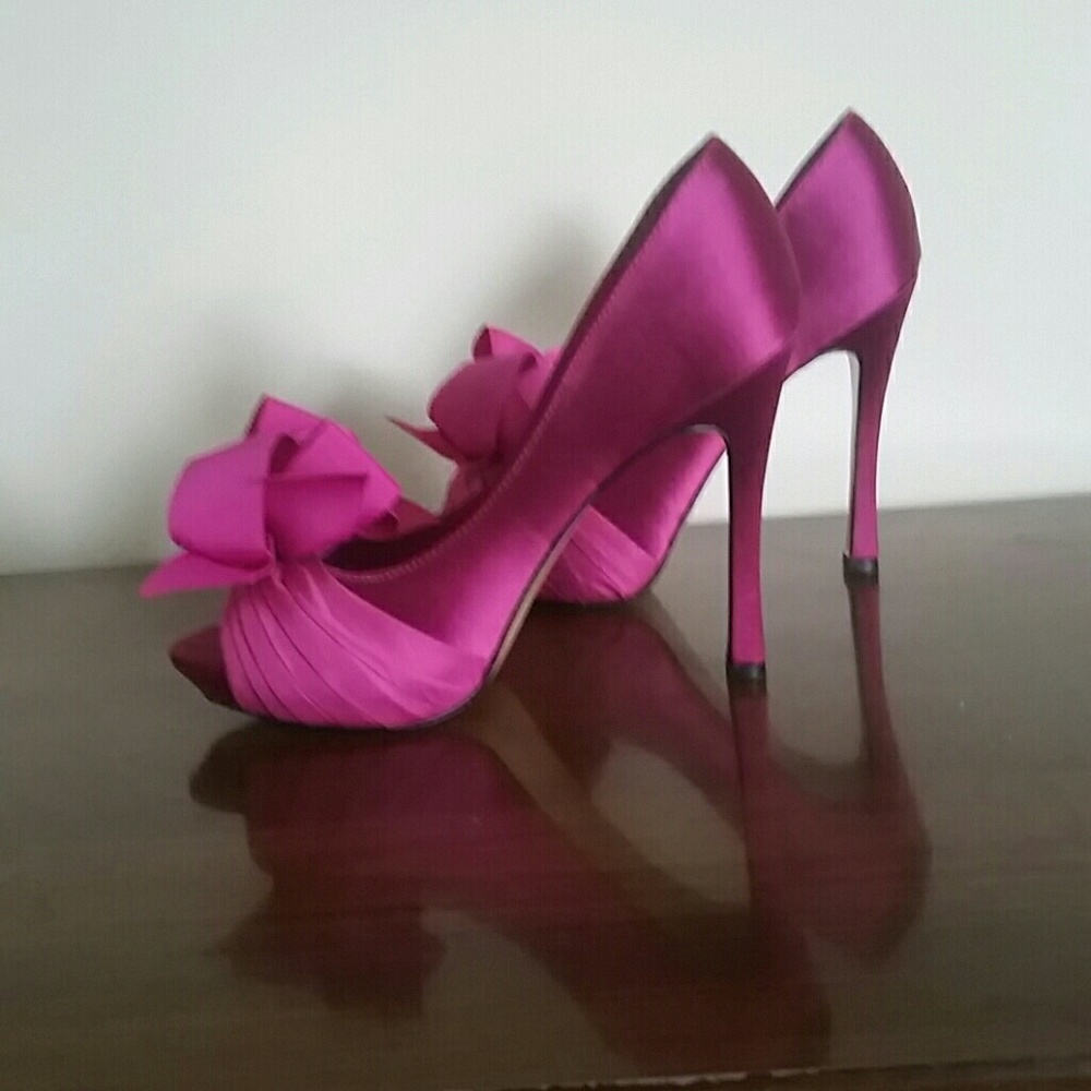 Violet purple peek - toe heels, barly used, rsvp